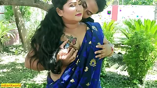 Desi hot Housewife Amazing XXX sex with Avant-garde Indian boy&excl; Hot sex